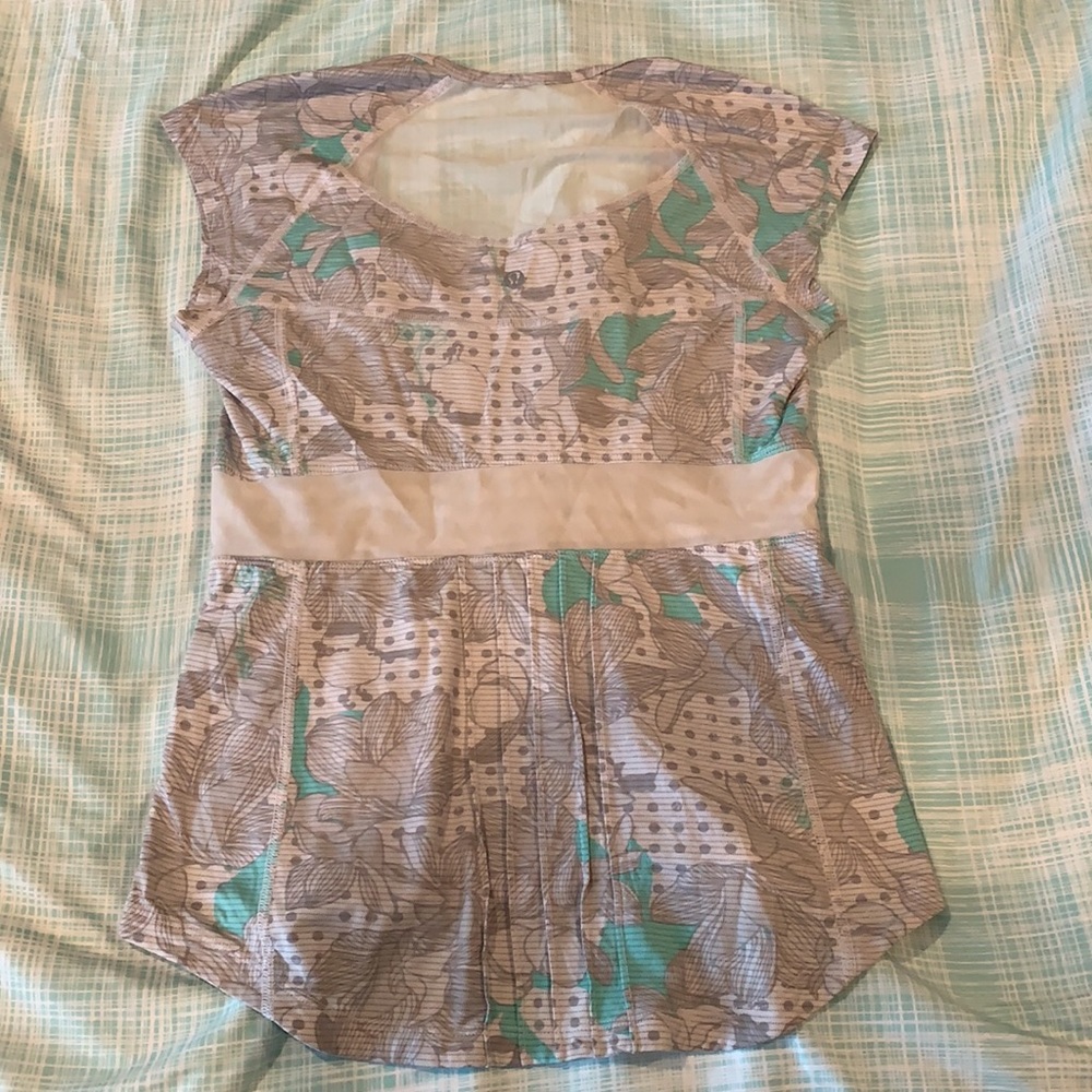 Lululemon Size 6 - Picture 2 of 2